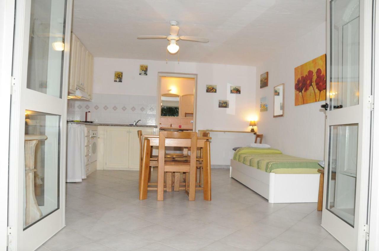 B&B Casa Derosas กอลโฟอารันชี ห้อง รูปภาพ