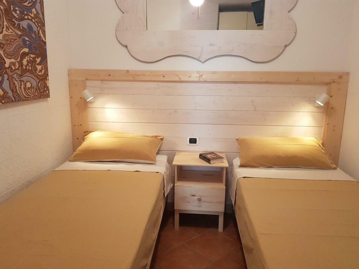B&B Casa Derosas กอลโฟอารันชี ภายนอก รูปภาพ